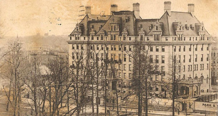 Image of black and white hospital building